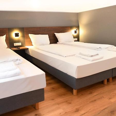 Hotel Apadana Frankfurt Φραγκφούρτη Εξωτερικό φωτογραφία