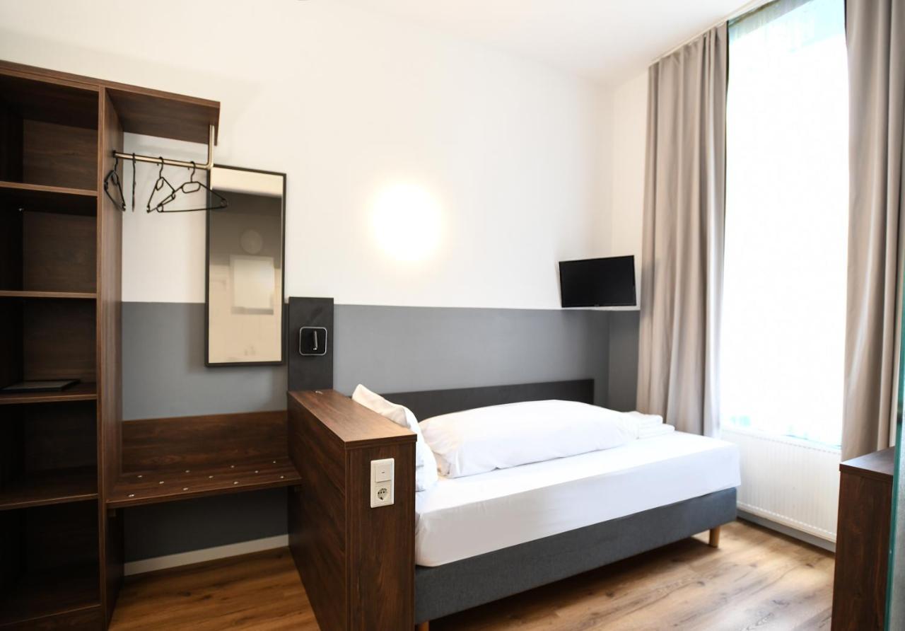 Hotel Apadana Frankfurt Φραγκφούρτη Εξωτερικό φωτογραφία