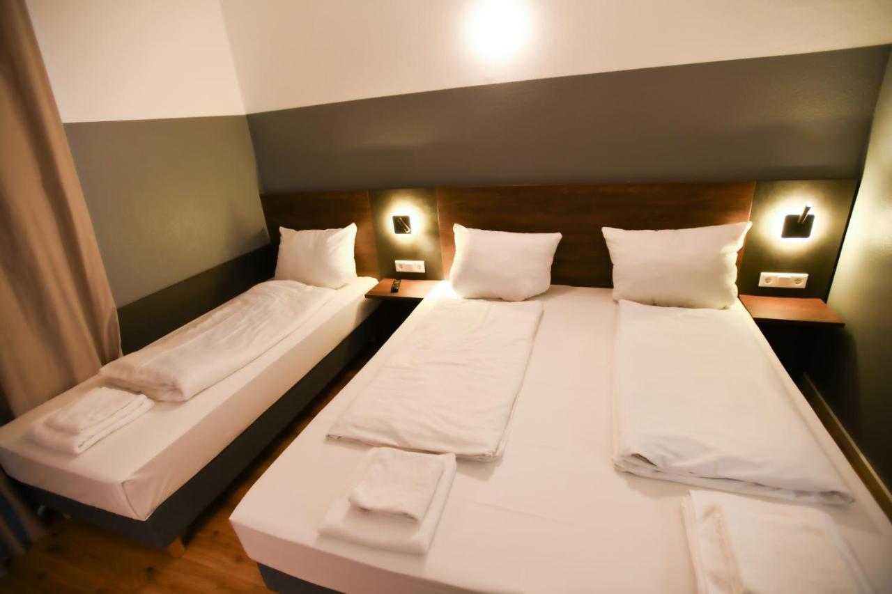 Hotel Apadana Frankfurt Φραγκφούρτη Εξωτερικό φωτογραφία