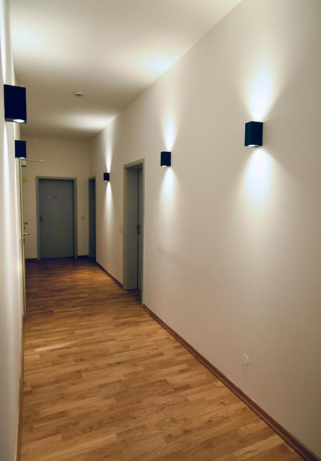 Hotel Apadana Frankfurt Φραγκφούρτη Εξωτερικό φωτογραφία