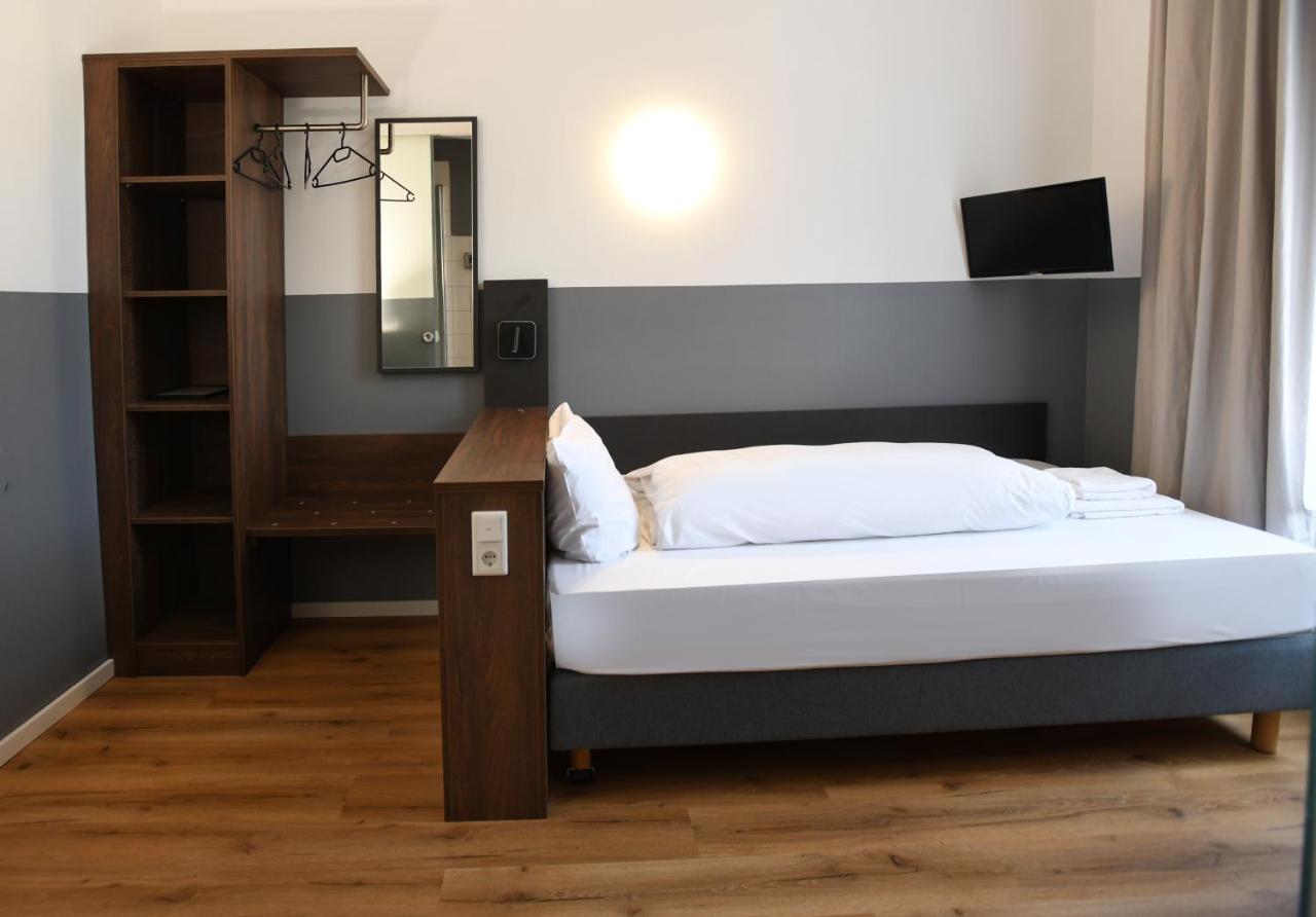 Hotel Apadana Frankfurt Φραγκφούρτη Εξωτερικό φωτογραφία