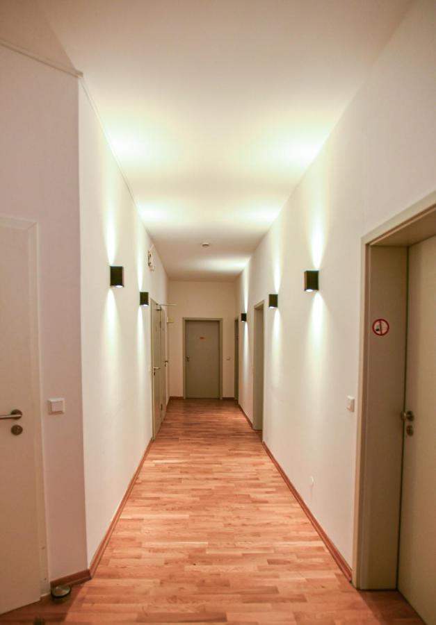 Hotel Apadana Frankfurt Φραγκφούρτη Εξωτερικό φωτογραφία