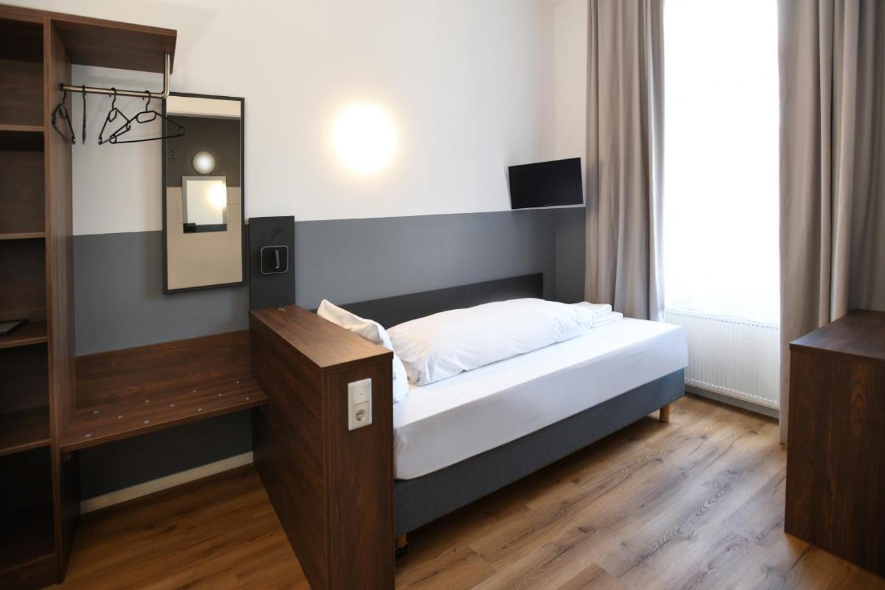 Hotel Apadana Frankfurt Φραγκφούρτη Εξωτερικό φωτογραφία