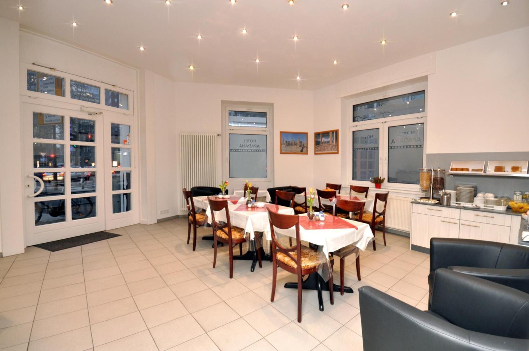 Hotel Apadana Frankfurt Φραγκφούρτη Εξωτερικό φωτογραφία